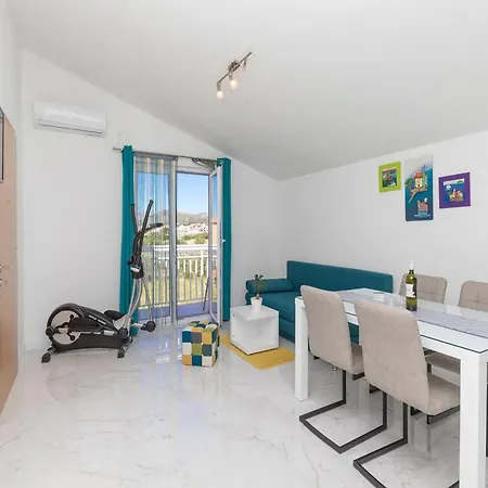 Apartamento Two Bedroom With Balcony *